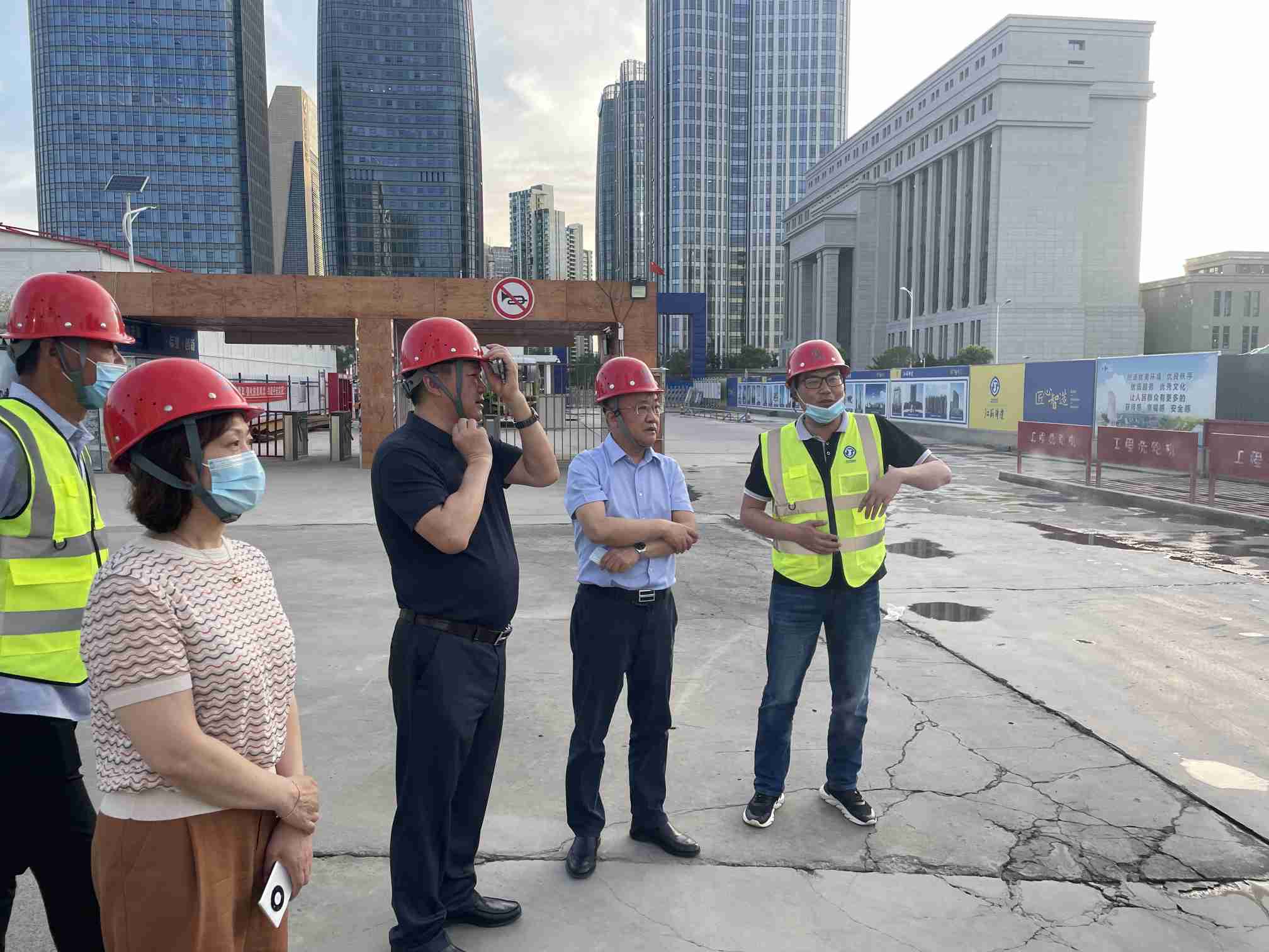 20220615公司開(kāi)展二季度綜合大檢查 (1).jpg